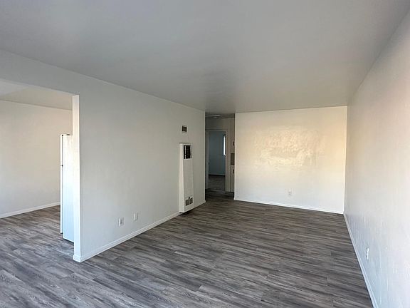 2nd image of 4442 Gresham St #4442