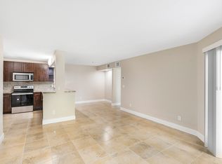 108 Santa Clara Dr APT 5, Naples, FL 34104