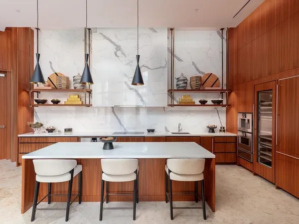 99 Hudson Street image 18 of 24