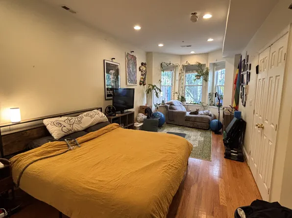 407 P St NW #3, Washington, DC 20001