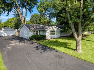 2419 Cosmic Dr, Joliet, IL 60431