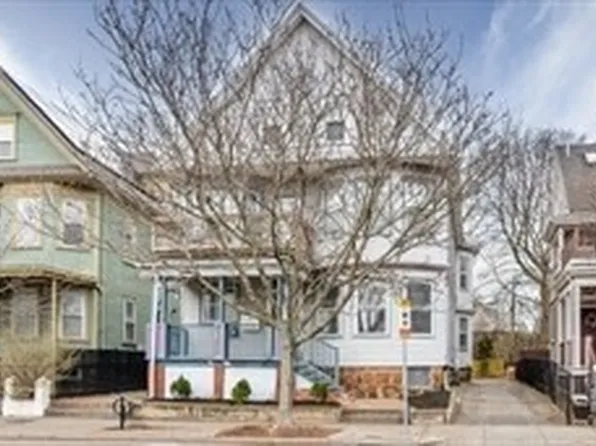 406 Centre St #1, Jamaica Plain, MA 02130