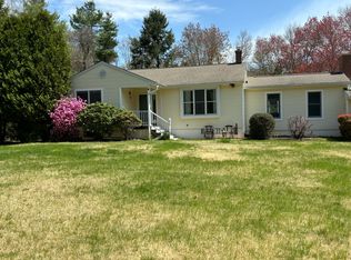 5 Stanavage Rd, Colchester, CT 06415