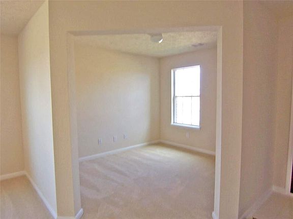3rd image of 7519 Honey Pine Ln