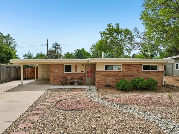 6035 Dover St, Arvada, CO 80004