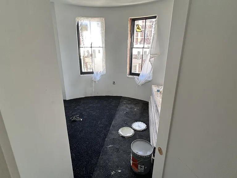 32 Orkney Rd #1A — Photo 5