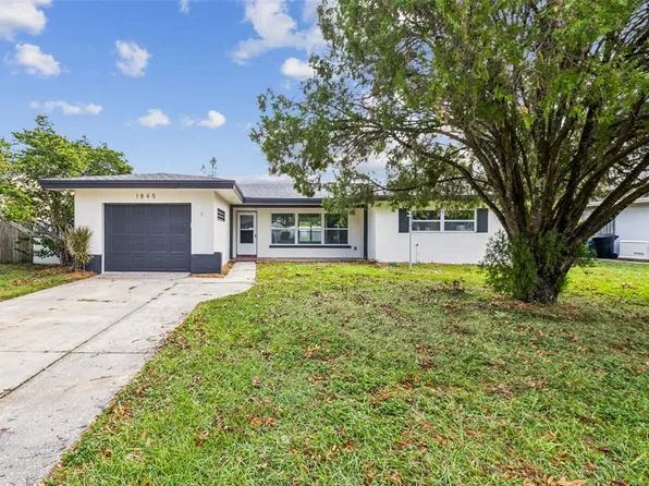 1845 Skyland Dr, Clearwater, FL 33759