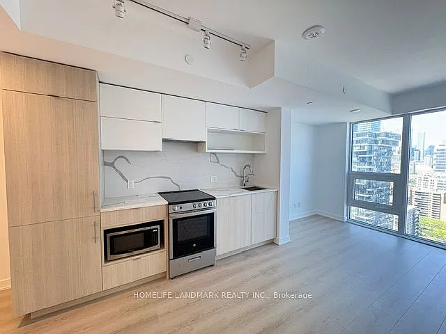 100 Queen St E #3112 — Photo 4