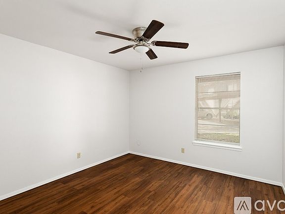 4th image of 5500 N 15th St