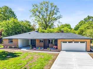 1982 Edenhall Dr, Lyndhurst, OH 44124