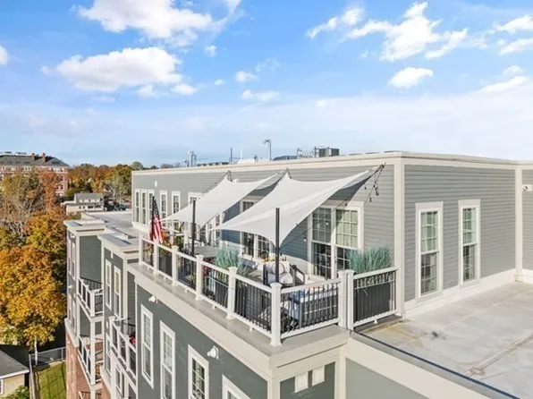 8 Sanborn St APT 5002, Reading, MA 01867
