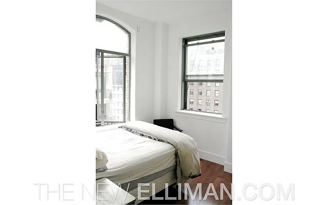 Sold by Douglas Elliman | media 10