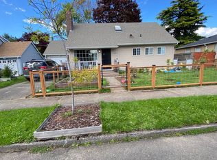 11005 NE Hancock St, Portland, OR 97220