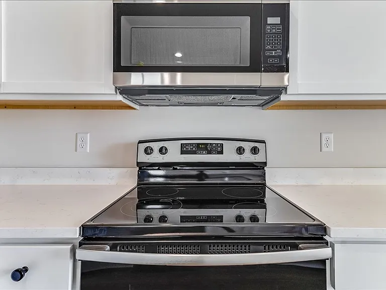 3440 E Thunder St — Photo 11