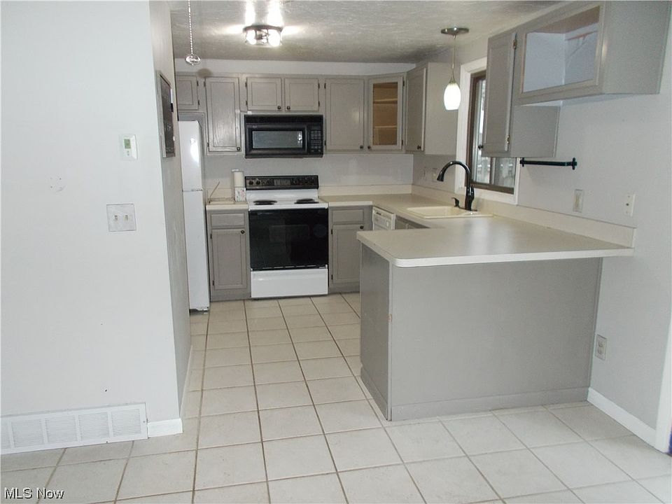 10125 Driftwood Cv APT A, Reminderville, OH 44202 Zillow