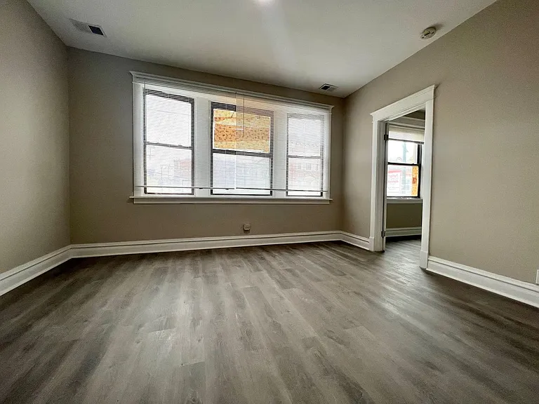 3614 W 26th St — Photo 3