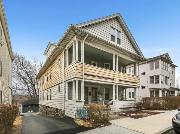 117 Illinois St, Worcester, MA 01603