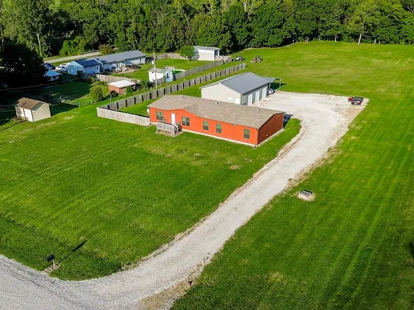 411 S 2nd St, Mound City, KS 66056
