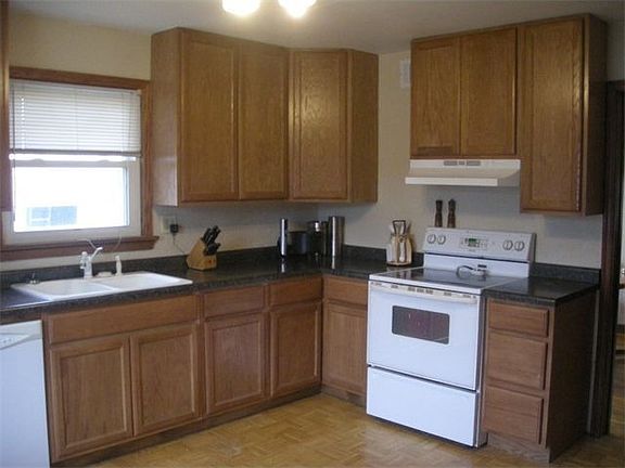Kitchen | 5701 Perry Ave N, Crystal, MN 55429, USA