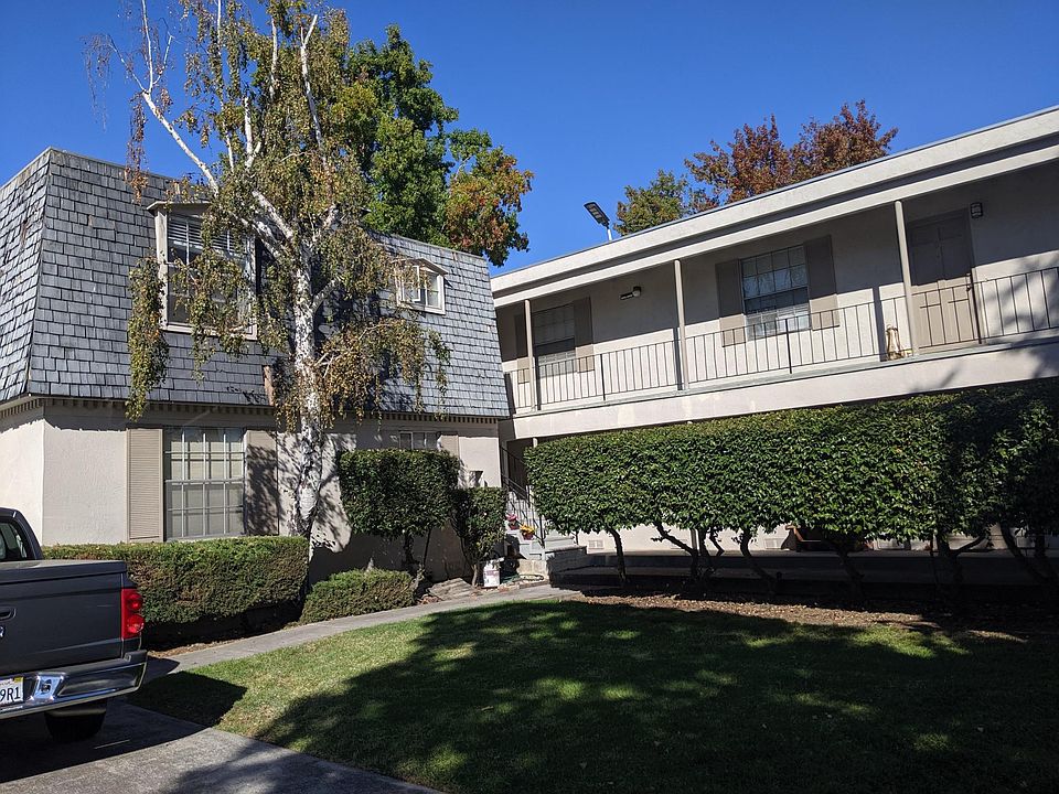 1st image of 995 Ponderosa Ave