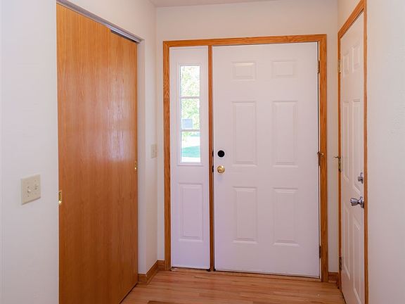 3rd image of 5705 Longest Dr
