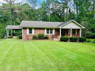 301 Shanna Dr, Selmer, TN 38375