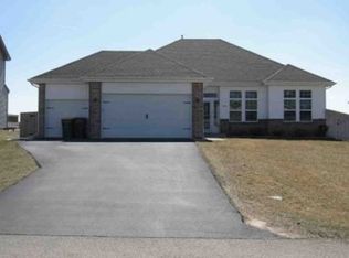 664 Biscayne Pl, Roscoe, IL 61073