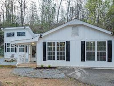 549 Poole Rd, Ball Ground, GA, 30107