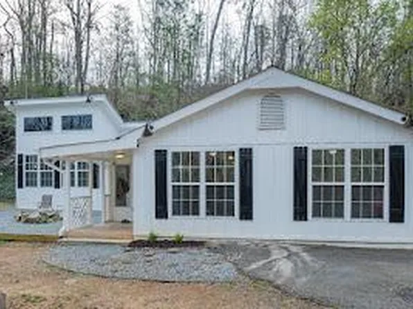 549 Poole Rd, Ball Ground, GA 30107