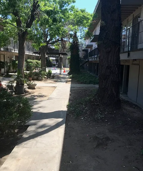 Glenn Apartments — Photo 2