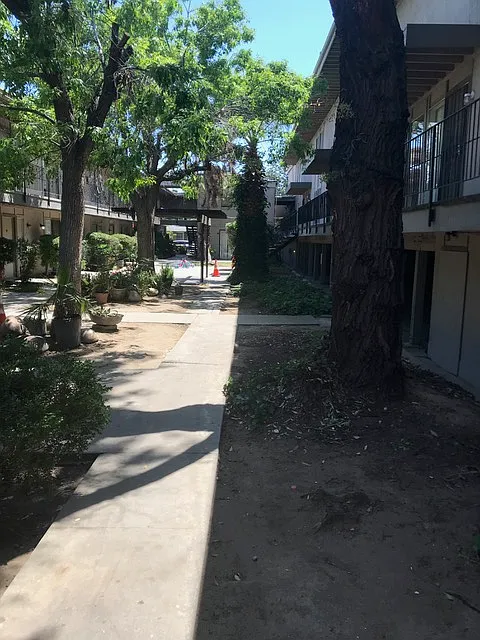 Building Photo - Glenn Apartments