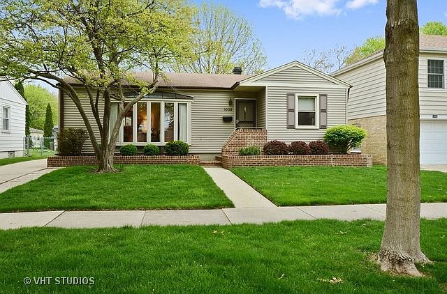 1st image of 1009 N Race Ave