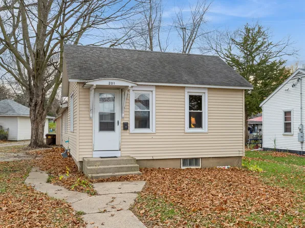 201 W 5th St, Prophetstown, IL 61277