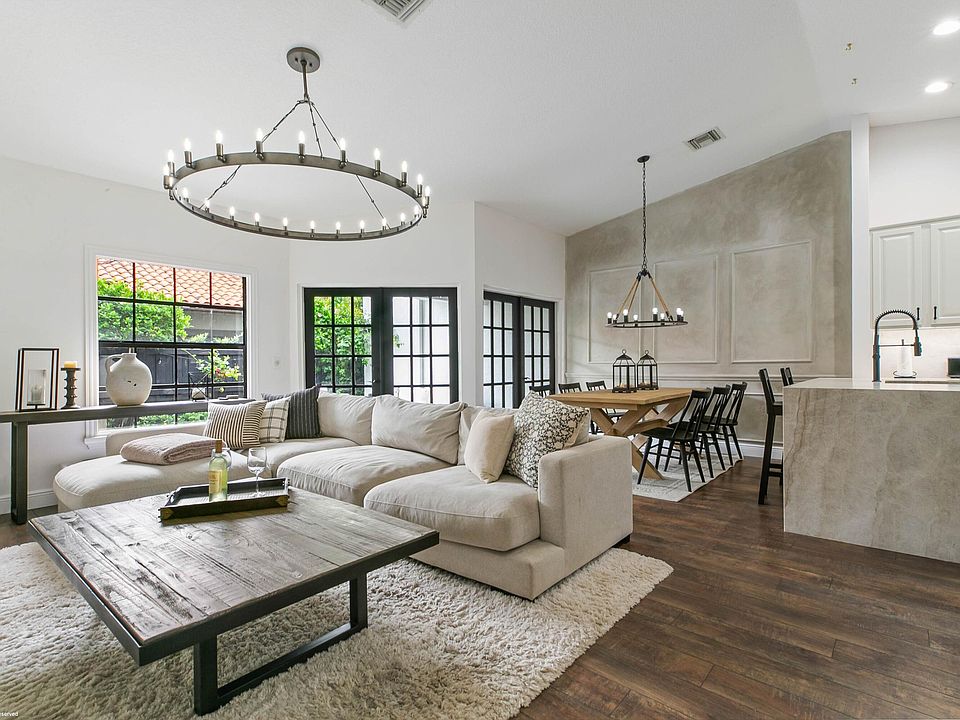 1st image of 13504 Fountain View Boulevard