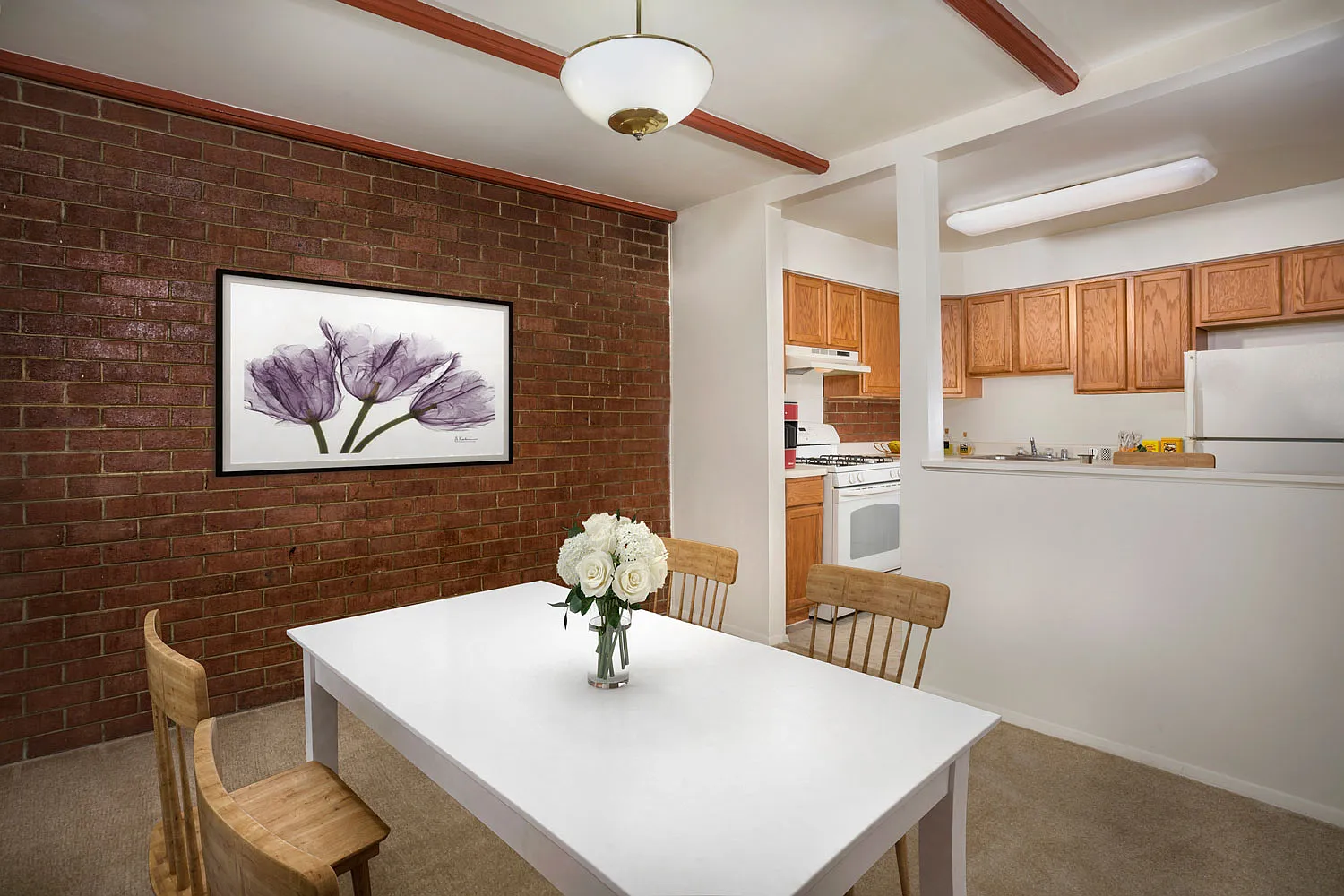 Whitehall Square Apartments — Photo 3