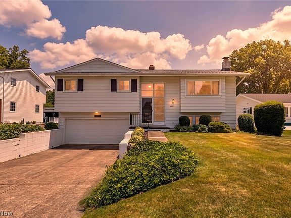 2nd image of 5773 Sherwood Dr