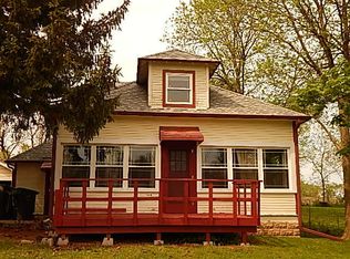 326 Lake St, Mukwonago, WI 53149