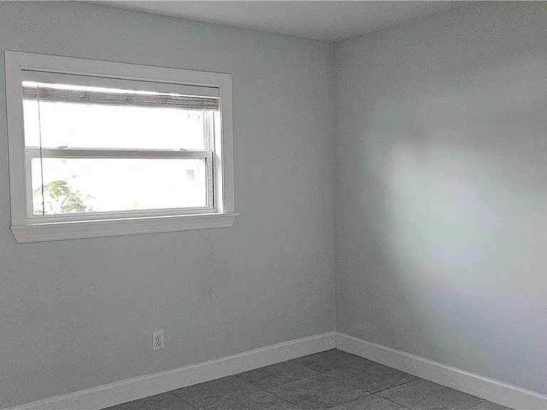 1626 Grace Ave — Photo 19