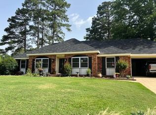 1510 Bluebird Cir, Magnolia, AR 71753