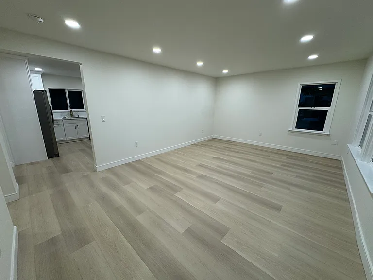 7570 Snow Ave — Photo 16
