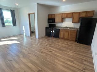 401 1st Ave #24, Toledo, IA 52342