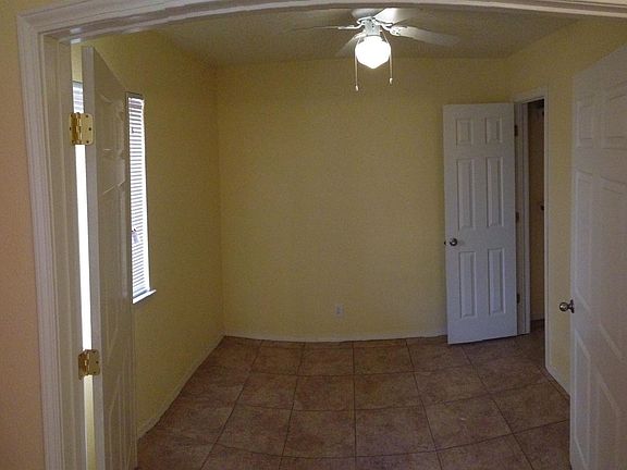 5th image of 1816 Buena Vista Dr SE APT 2