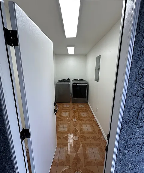 9409 N Orion Ave — Photo 19