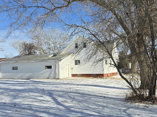 205 Elm Ave, Taylor, ND 58656