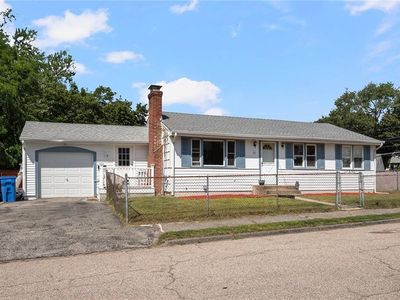 75 Autumn St, Cranston, RI, 02910