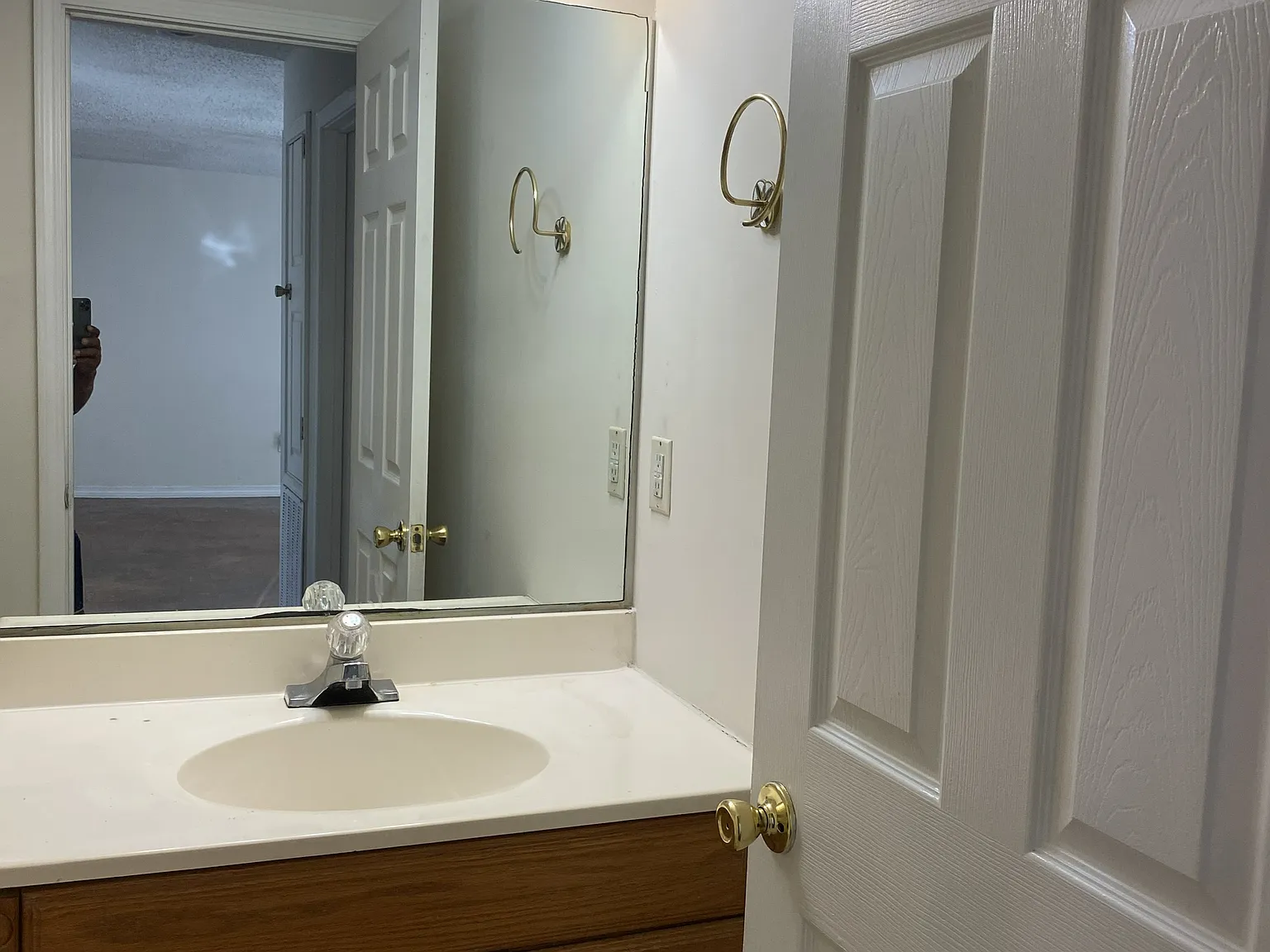 2 bed, 900 sqft, $950 — Photo 3