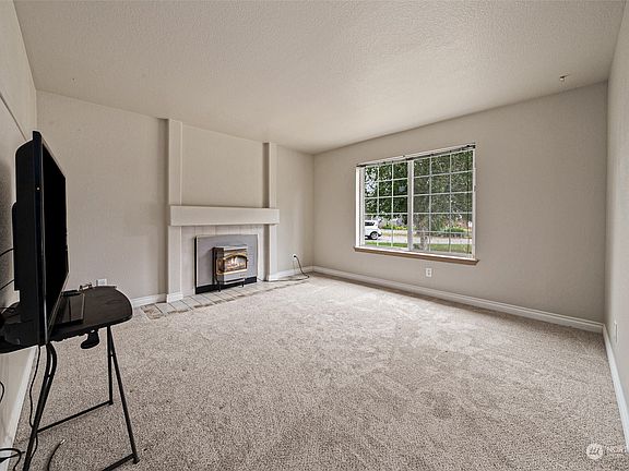 5th image of 29420 85th Avenue Ct S