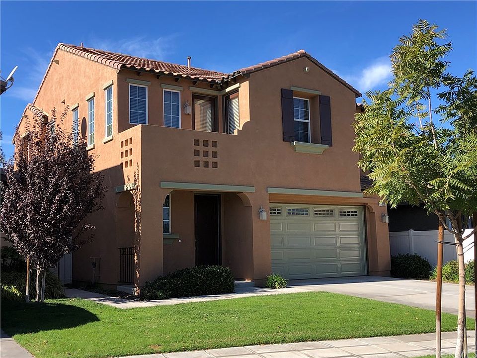 1st image of 11038 Mesquite Ave