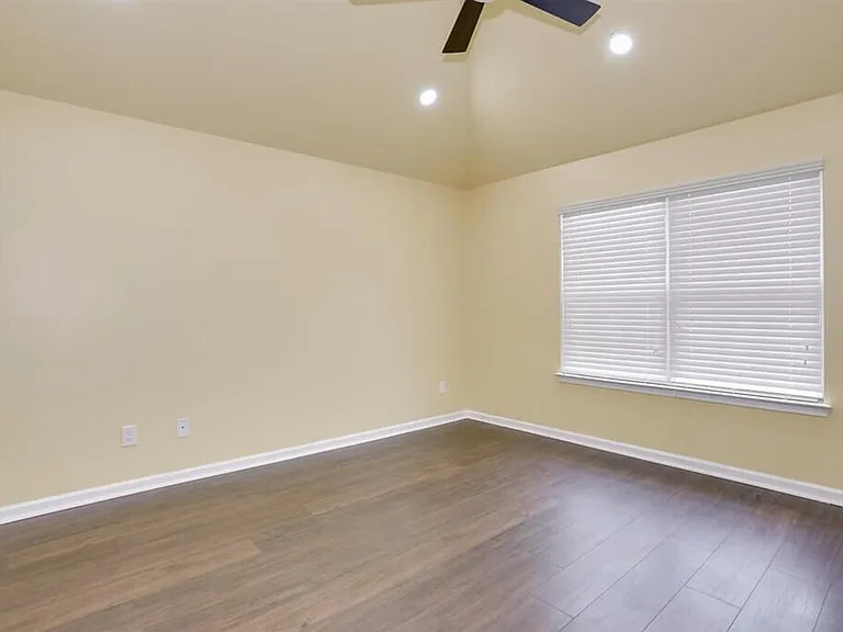 3013 Burgess St — Photo 20