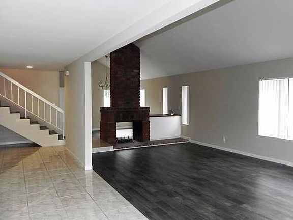 3rd image of 20412 Elkwood St